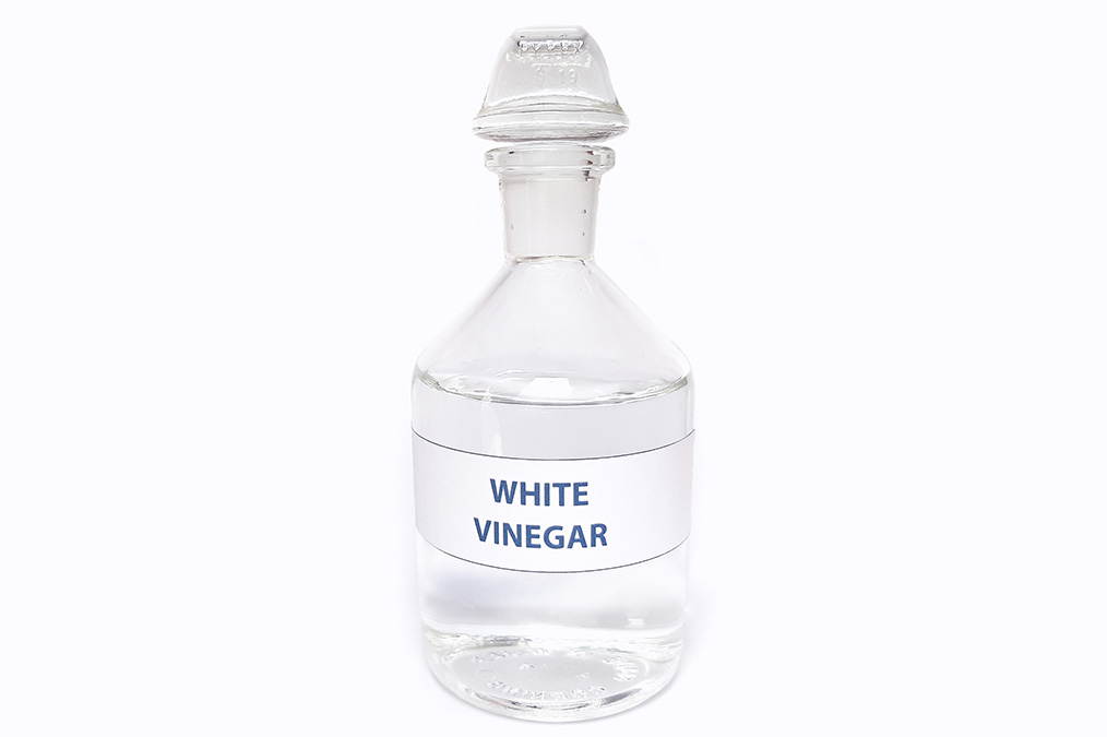 White Vinegar Bottle 800x533